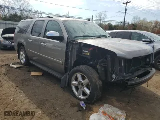 2007 Chevrolet Suburban LT with VIN 3GNFK16387G207034, listed as a Copart auction lot 53916845 with 138,015 mi miles and Salvage Title. Bid and sale history available at carsss.com. Image 4.