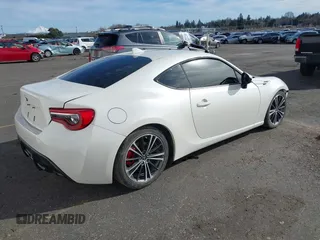 2019 Toyota 86 with VIN JF1ZNAA13K8700059, listed as a IAAI auction lot 41642688 with 112,743 mi miles. Bid and sale history available at carsss.com. Image 4.