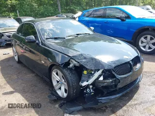 2011 BMW 3 Series 328i z VIN WBADW7C56BE544585, wystawiony jako IAAI lot #42233106 z przebiegiem Nie podano mil oraz . Historia ofert i sprzedaży dostępna na DreamBid. Obrazek 6.