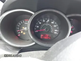 2013 Kia Sorento LX z VIN 5XYKT3A69DG354992, wystawiony jako IAAI lot #41538447 z przebiegiem 178 027 mil mil oraz . Historia ofert i sprzedaży dostępna na DreamBid. Obrazek 7.