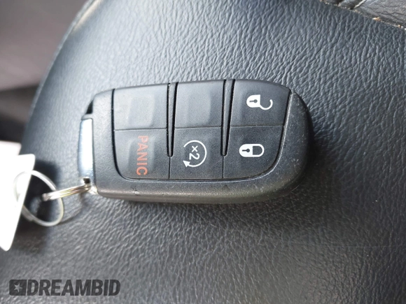 2018 Jeep Compass Latitude with VIN 3C4NJDBB5JT355582, listed as a IAAI auction lot 42351818 with 75,324 mi miles and . Bid and sale history available at DreamBid. Image 11.
