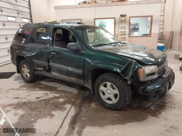 2003 Chevrolet TrailBlazer LS with VIN 1GNDT13S532282163, listed as a IAAI auction lot 41245516 with 262,783 mi miles. Bid and sale history available at carsss.com. Image 1.