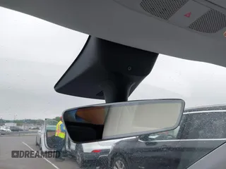 2022 Tesla Model Y Performance z VIN 7SAYGDEF6NF511436, wystawiony jako IAAI lot #42078122 z przebiegiem 44 006 mil mil oraz . Historia ofert i sprzedaży dostępna na DreamBid. Obrazek 17.