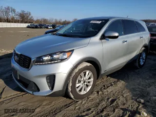 2019 Kia Sorento S V6 with VIN 5XYPGDA54KG454261, listed as a Copart auction lot 82465473 with 142,366 mi miles and Salvage Title. Bid and sale history available at carsss.com. Image 1.