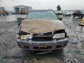 1999 Volvo V70 XC with VIN YV1LZ56D0X2598786, listed as a Copart auction lot 43061625 with 139,388 mi miles and Salvage Title. Bid and sale history available at carsss.com. Image 5.