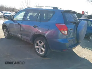 2006 Toyota RAV4 with VIN JTMBD33V565031424, listed as a IAAI auction lot 41457049 with 207,715 mi miles. Bid and sale history available at carsss.com. Image 3.