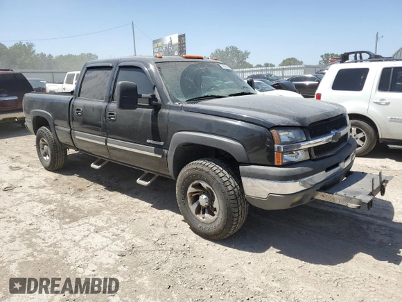2003 Chevrolet Silverado 1500HD LS z VIN 1GCGC13U33F194292, wystawiony jako Copart lot #57865835 z przebiegiem 237 989 mil mil oraz Szkoda całkowita • Salvage title. Historia ofert i sprzedaży dostępna na DreamBid. Obrazek 4.