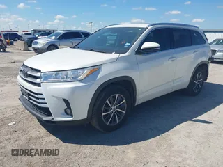 2018 Toyota Highlander SE with VIN 5TDKZRFH8JS548391, listed as a IAAI auction lot 42227742 with 79,782 mi miles and . Bid and sale history available at DreamBid. Image 19.