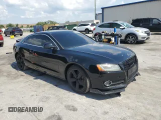 2009 Audi A5 z VIN WAUDK78TX9A031733, wystawiony jako Copart lot #57395525 z przebiegiem 162 017 mil mil oraz Szkoda całkowita • Salvage title. Historia ofert i sprzedaży dostępna na DreamBid. Obrazek 4.