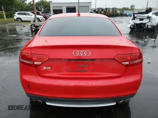 2012 Audi S5 Premium Plus z VIN WAUCVAFR6CA001417, wystawiony jako Copart lot #42179465 z przebiegiem 122 296 mil mil oraz Czysty tytuł • Clean title. Historia ofert i sprzedaży dostępna na DreamBid. Obrazek 6.