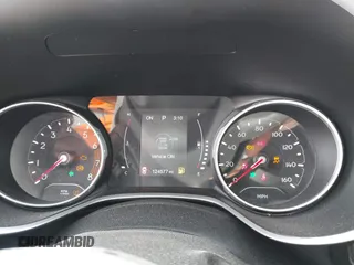 2018 Jeep Compass Latitude with VIN 3C4NJDBBXJT304322, listed as a IAAI auction lot 41833329 with 124,577 mi miles. Bid and sale history available at carsss.com. Image 7.