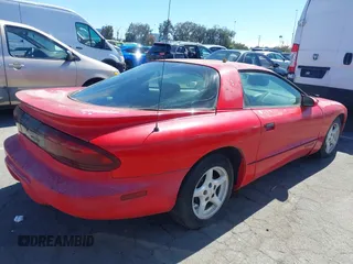 1997 Pontiac Firebird Firebird with VIN 2G2FS22K8V2226294, listed as a IAAI auction lot 42827467 with 167,543 mi miles and . Bid and sale history available at DreamBid. Image 4.