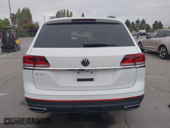 2022 Volkswagen Atlas SE with VIN 1V2WR2CA2NC517904, listed as a IAAI auction lot 42110920 with 34,799 mi miles and . Bid and sale history available at DreamBid. Image 17.