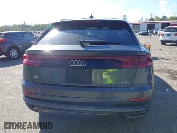 2021 Audi Q8 Premium Plus z VIN WA1EVAF15MD035056, wystawiony jako IAAI lot #41534412 z przebiegiem 65 579 mil mil oraz . Historia ofert i sprzedaży dostępna na DreamBid. Obrazek 17.