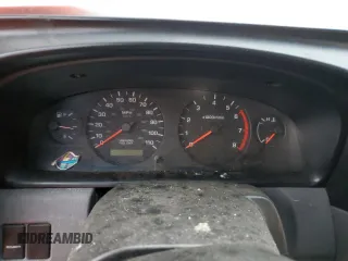 2000 Nissan Frontier XE z VIN 1N6ED27Y8YC368144, wystawiony jako Copart lot #87784565 z przebiegiem Nie podano mil oraz Czysty tytuł • Clean title. Historia ofert i sprzedaży dostępna na DreamBid. Obrazek 9.