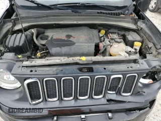 2018 Jeep Renegade Latitude with VIN ZACCJBBB2JPJ11789, listed as a Copart auction lot 61667685 with 113,311 mi miles and Salvage title. Bid and sale history available at DreamBid. Image 12.