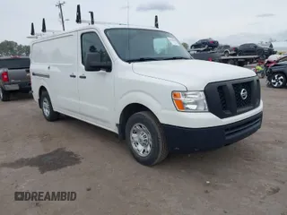 2020 Nissan NV Cargo SV z VIN 1N6BF0KM7LN809782, wystawiony jako IAAI lot #41962006 z przebiegiem 113 670 mil mil oraz . Historia ofert i sprzedaży dostępna na DreamBid. Obrazek 1.