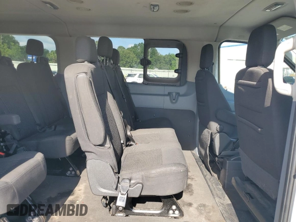 2017 Ford Transit XL z VIN 1FBZX2YM9HKA63396, wystawiony jako Copart lot #58976585 z przebiegiem 123 213 mil mil oraz Szkoda całkowita • Salvage title. Historia ofert i sprzedaży dostępna na DreamBid. Obrazek 11.