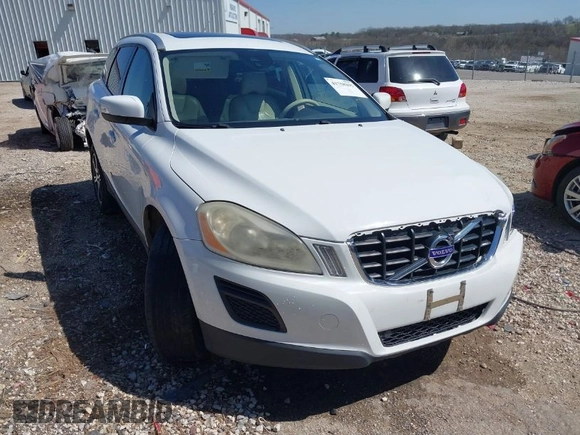 2012 Volvo XC60 3.0L with VIN YV4902DZ5C2250786, listed as a IAAI auction lot 41758295 with 170,725 mi miles. Bid and sale history available at carsss.com. Image 1.