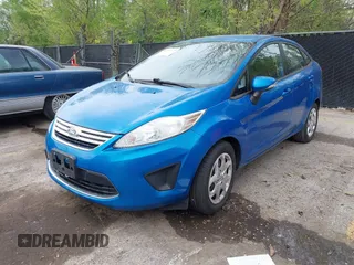 2013 Ford Fiesta SE with VIN 3FADP4BJ5DM177081, listed as a IAAI auction lot 42082170 with 109,036 mi miles. Bid and sale history available at carsss.com. Image 2.