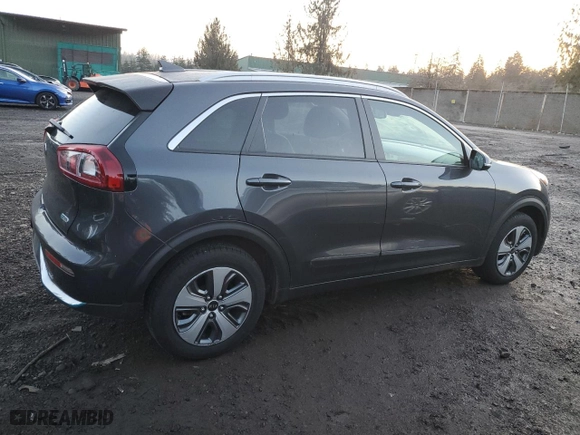 2019 Kia Niro Plug-In Hybrid EX with VIN KNDCD3LD6K5346481, listed as a Copart auction lot 82584394 with 25,539 mi miles and Salvage Title. Bid and sale history available at carsss.com. Image 3.