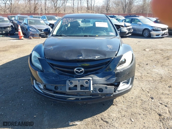 2011 Mazda Mazda6 i Touring with VIN 1YVHZ8CH7B5M02283, listed as a IAAI auction lot 41769137 with 157,972 mi miles. Bid and sale history available at carsss.com. Image 12.