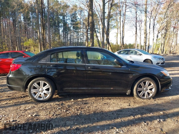2013 Chrysler 200 LX with VIN 1C3CCBAB9DN762448, listed as a IAAI auction lot 41889859 with 130,375 mi miles. Bid and sale history available at carsss.com. Image 13.