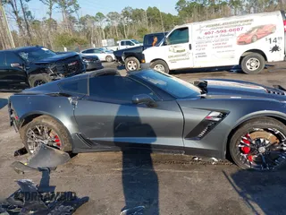 2017 Chevrolet Corvette Z06 1LZ with VIN 1G1YN2D61H5603528, listed as a IAAI auction lot 41679883 with 1 mi miles. Bid and sale history available at carsss.com. Image 13.