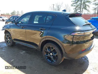2024 Dodge Hornet GT z VIN ZACNDFAN6R3A40380, wystawiony jako IAAI lot #41772565 z przebiegiem 4 828 mil mil oraz . Historia ofert i sprzedaży dostępna na DreamBid. Obrazek 3.