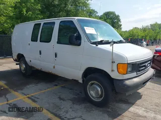2004 Ford Econoline Cargo with VIN 1FTNE24L94HB46878, listed as a IAAI auction lot 42223765 with 261,454 mi miles and . Bid and sale history available at carsss.com. Image 1.