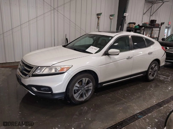 2013 Honda Crosstour EX-L with VIN 5J6TF1H55DL003461, listed as a IAAI auction lot 41817484 with 144,145 mi miles. Bid and sale history available at carsss.com. Image 2.