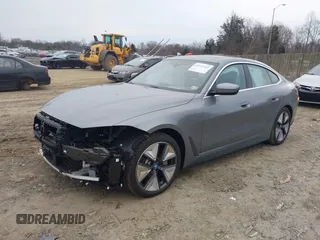 2024 BMW i4 eDrive35 z VIN WBY43AW05RFT22034, wystawiony jako IAAI lot #41545162 z przebiegiem 1499 mil mil oraz . Historia ofert i sprzedaży dostępna na DreamBid. Obrazek 19.