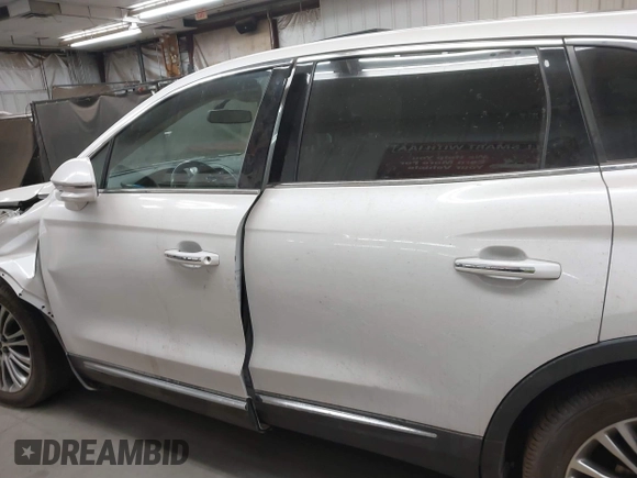 2017 Lincoln MKX Reserve with VIN 2LMPJ6LR0HBL13455, listed as a IAAI auction lot 41740678 with 70,038 mi miles. Bid and sale history available at carsss.com. Image 14.