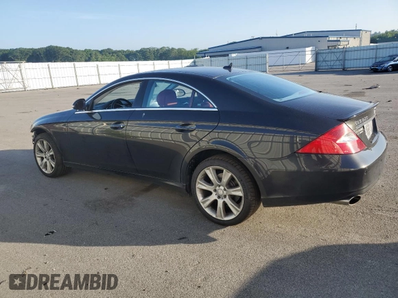 2008 Mercedes-Benz CLS 550 с VIN WDDDJ72X18A132830, выставлен на аукционе Copart как лот 61758465 с пробегом 80 243 миль миль и Чистый • Clean title. История ставок и продаж доступна на DreamBid. Изображение 2.