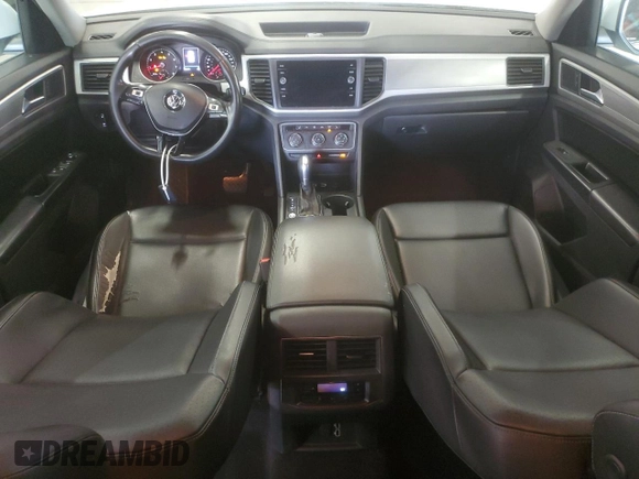 2018 Volkswagen Atlas SE with VIN 1V2KR2CA3JC564500, listed as a Copart auction lot 56352755 with 286,005 mi miles and Clean title. Bid and sale history available at DreamBid. Image 8.