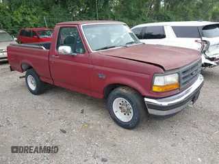1993 Ford F-150 z VIN 1FTDF15N3PLB11760, wystawiony jako IAAI lot #42501779 z przebiegiem 67 670 mil mil oraz . Historia ofert i sprzedaży dostępna na DreamBid. Obrazek 1.
