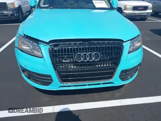 2010 Audi Q5 Premium Plus with VIN WA1LKAFP4AA040427, listed as a IAAI auction lot 41903078 with 199,409 mi miles and . Bid and sale history available at DreamBid. Image 6.