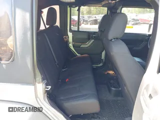 2017 Jeep Wrangler Unlimited Sport z VIN 1C4BJWDG2HL714822, wystawiony jako IAAI lot #41967673 z przebiegiem 95 165 mil mil oraz . Historia ofert i sprzedaży dostępna na DreamBid. Obrazek 8.