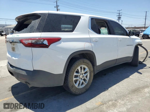 2020 Chevrolet Traverse LS with VIN 1GNERFKW5LJ279435, listed as a Copart auction lot 60901925 with 197,558 mi miles and Salvage title. Bid and sale history available at DreamBid. Image 3.