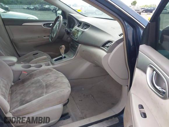 2013 Nissan Sentra SR z VIN 3N1AB7AP2DL698707, wystawiony jako IAAI lot #42277148 z przebiegiem 181 033 mil mil oraz . Historia ofert i sprzedaży dostępna na DreamBid. Obrazek 5.