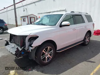 2023 Ford Expedition Limited z VIN 1FMJU2A86PEA53268, wystawiony jako IAAI lot #42555489 z przebiegiem 41 260 mil mil oraz . Historia ofert i sprzedaży dostępna na DreamBid. Obrazek 18.