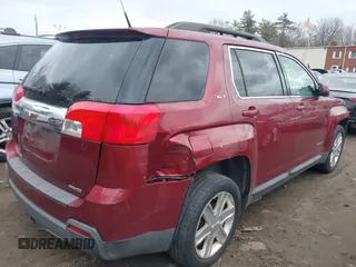 2010 GMC Terrain SLT-1 z VIN 2CTFLGEW6A6369076, wystawiony jako IAAI lot #41697118 z przebiegiem 137 260 mil mil oraz . Historia ofert i sprzedaży dostępna na DreamBid. Obrazek 4.
