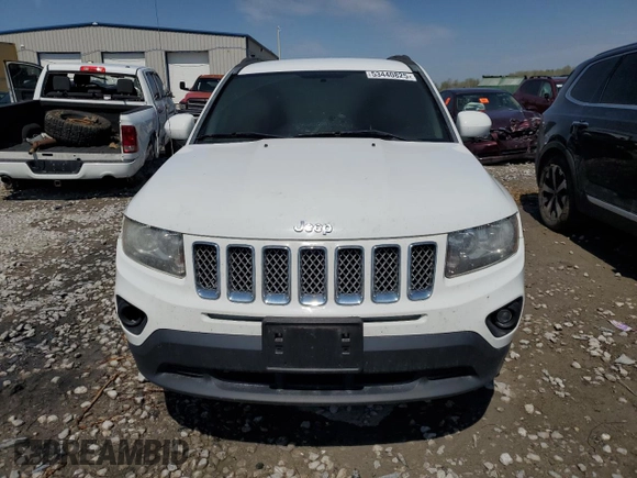 2016 Jeep Compass Latitude z VIN 1C4NJDEB6GD594486, wystawiony jako Copart lot #53440825 z przebiegiem Nie podano mil oraz Szkoda całkowita • Salvage title. Historia ofert i sprzedaży dostępna na DreamBid. Obrazek 5.