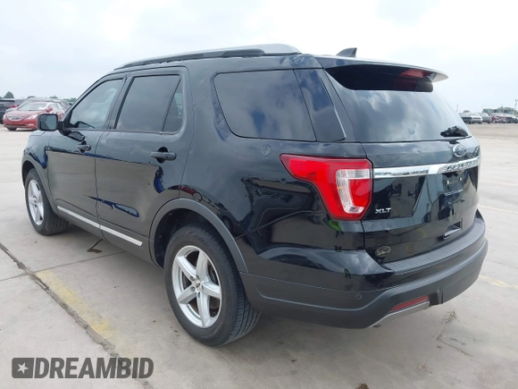 2019 Ford Explorer XLT z VIN 1FM5K7D85KGB06880, wystawiony jako IAAI lot #42158231 z przebiegiem 66 029 mil mil oraz . Historia ofert i sprzedaży dostępna na DreamBid. Obrazek 3.