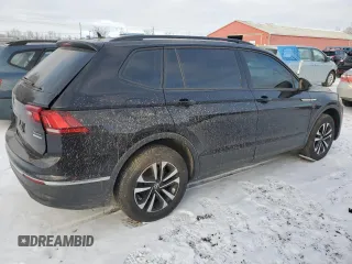 2022 Volkswagen Tiguan S z VIN 3VV0B7AX7NM133231, wystawiony jako Copart lot #85285634 z przebiegiem 92 138 mil mil oraz Czysty tytuł • Clean title. Historia ofert i sprzedaży dostępna na DreamBid. Obrazek 3.