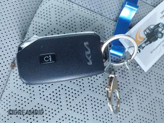 2024 Kia Sorento SX Prestige z VIN KNDRKDLG3R5235364, wystawiony jako IAAI lot #41338909 z przebiegiem 23 629 mil mil oraz . Historia ofert i sprzedaży dostępna na DreamBid. Obrazek 11.