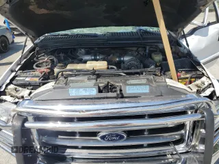 1999 Ford Super Duty F-250 XL with VIN 1FTNX21F3XEA71139, listed as a Copart auction lot 67062114 with 203,233 mi miles and Salvage Title. Bid and sale history available at carsss.com. Image 11.