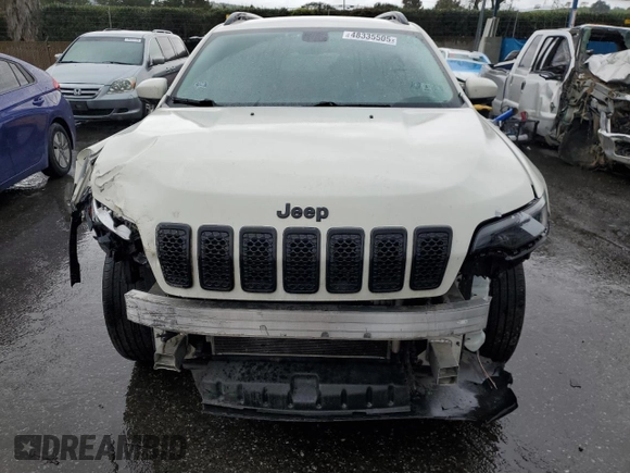 2019 Jeep Cherokee Latitude Plus with VIN 1C4PJMLB3KD365249, listed as a Copart auction lot 48335505 with 121,461 mi miles and Salvage Title. Bid and sale history available at carsss.com. Image 5.