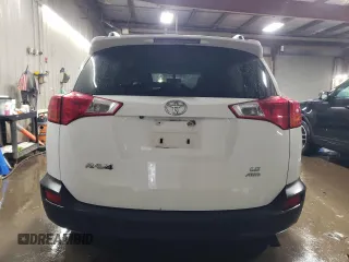 2015 Toyota RAV4 LE with VIN JTMBFREV8FJ041575, listed as a Copart auction lot 44624065 with 60,795 mi miles and Salvage Title. Bid and sale history available at carsss.com. Image 6.