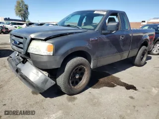 2005 Ford F-150 XL with VIN 1FTRF12225NB31581, listed as a Copart auction lot 46834445 with 201,081 mi miles and Salvage Title. Bid and sale history available at carsss.com. Image 1.